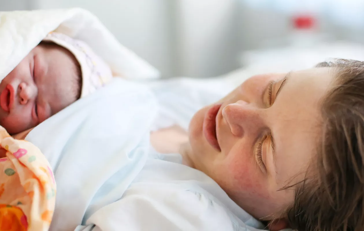 Synnytyskertomus: Pelkoa ja onnistumisia synnytyssalissa