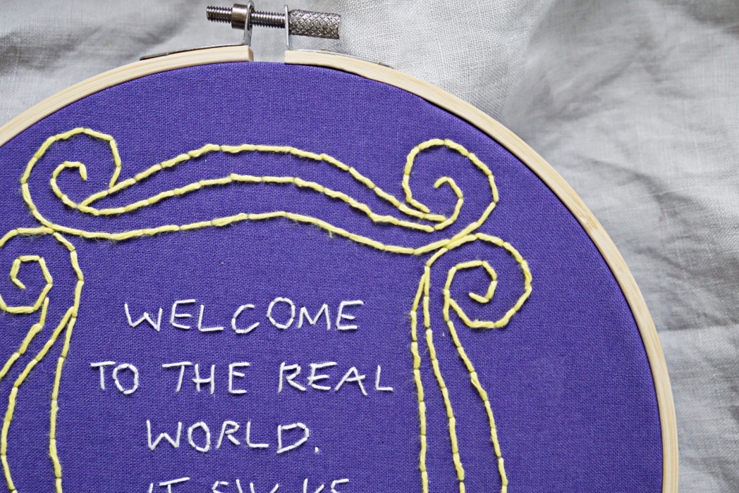 Frendit kirjonta Friends embroidery