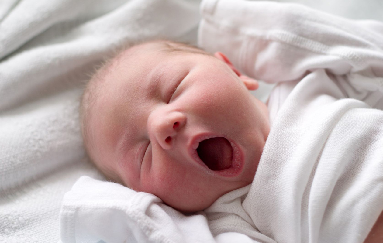 Vauvan nukuttaminen vaatii usein pitkäjänteisyyttä