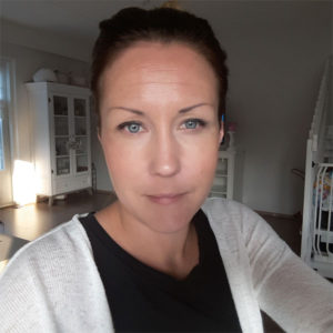 Kolmen lapsen äiti Tiina, 35, Järvenpää