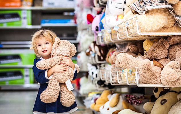 Osta turvallinen lelu lapselle – EU:n ulkopuolisissa nettiikaupoissa kannattaa käyttää harkintaa.