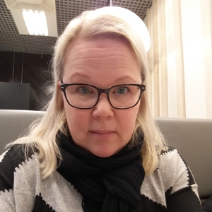 Yksinhuoltajaäiti Tuija, 47, Tampere